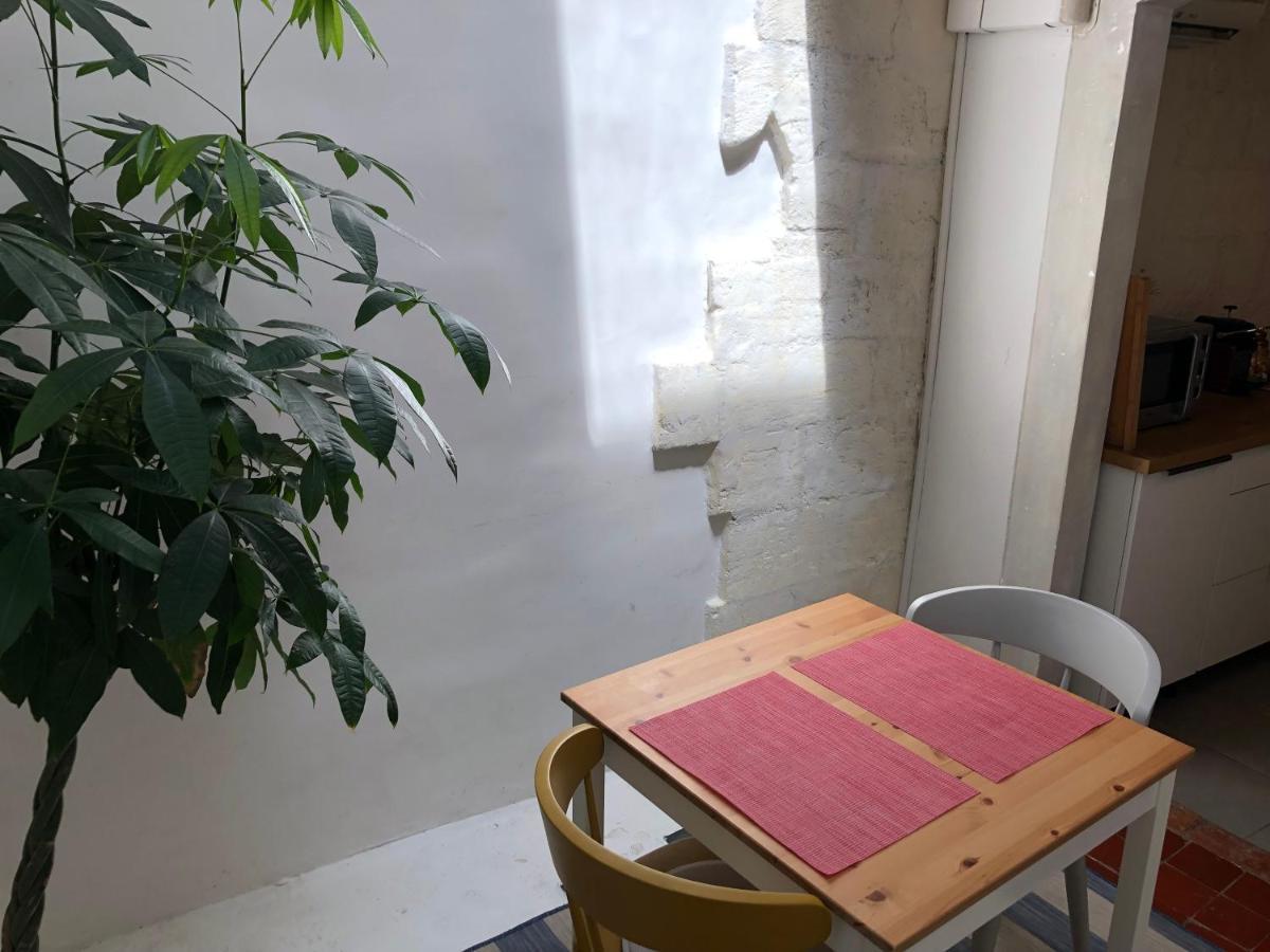 Le Triplex Les Halles Intra Muros Avignon Buitenkant foto